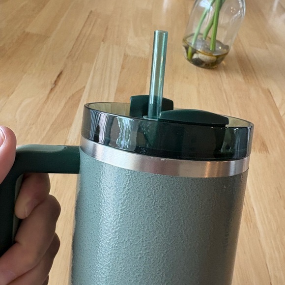 💚 Stanley Hammertone 40oz 💚 - Picture 2 of 6